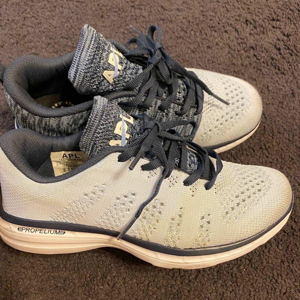 APL Women’s Techloom Pro Sneakers